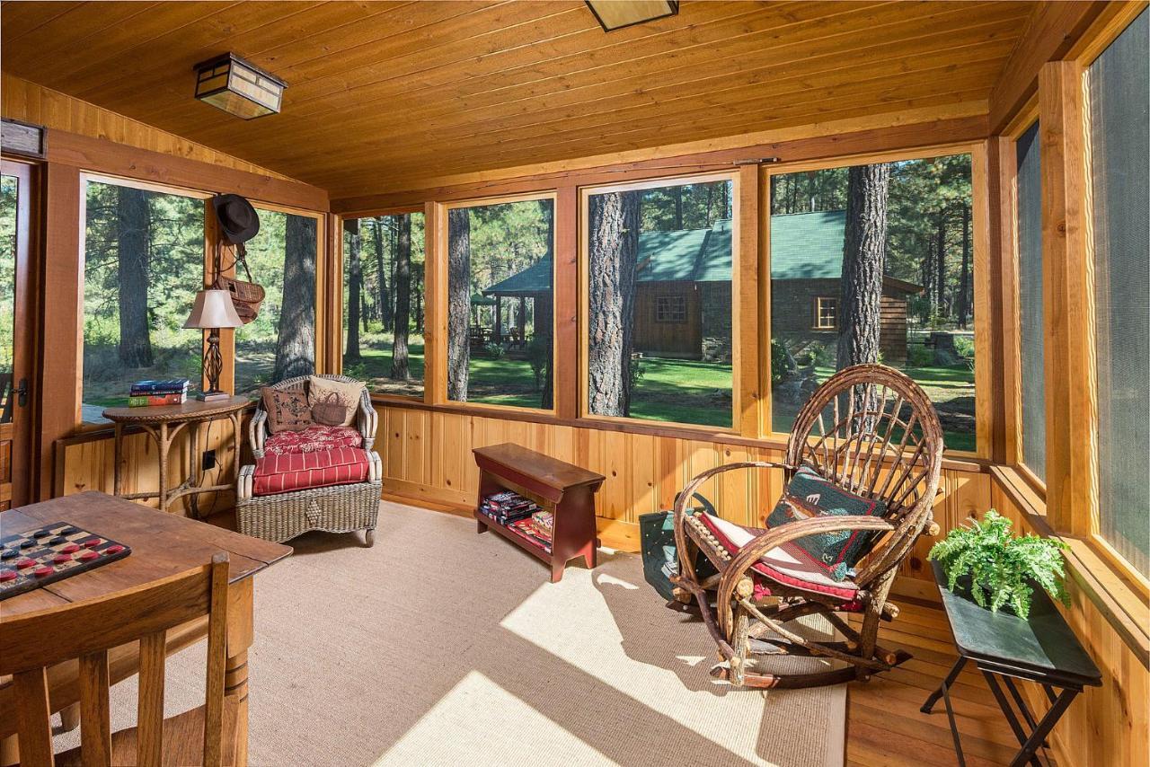 بيند Lake Creek Lodge المظهر الخارجي الصورة