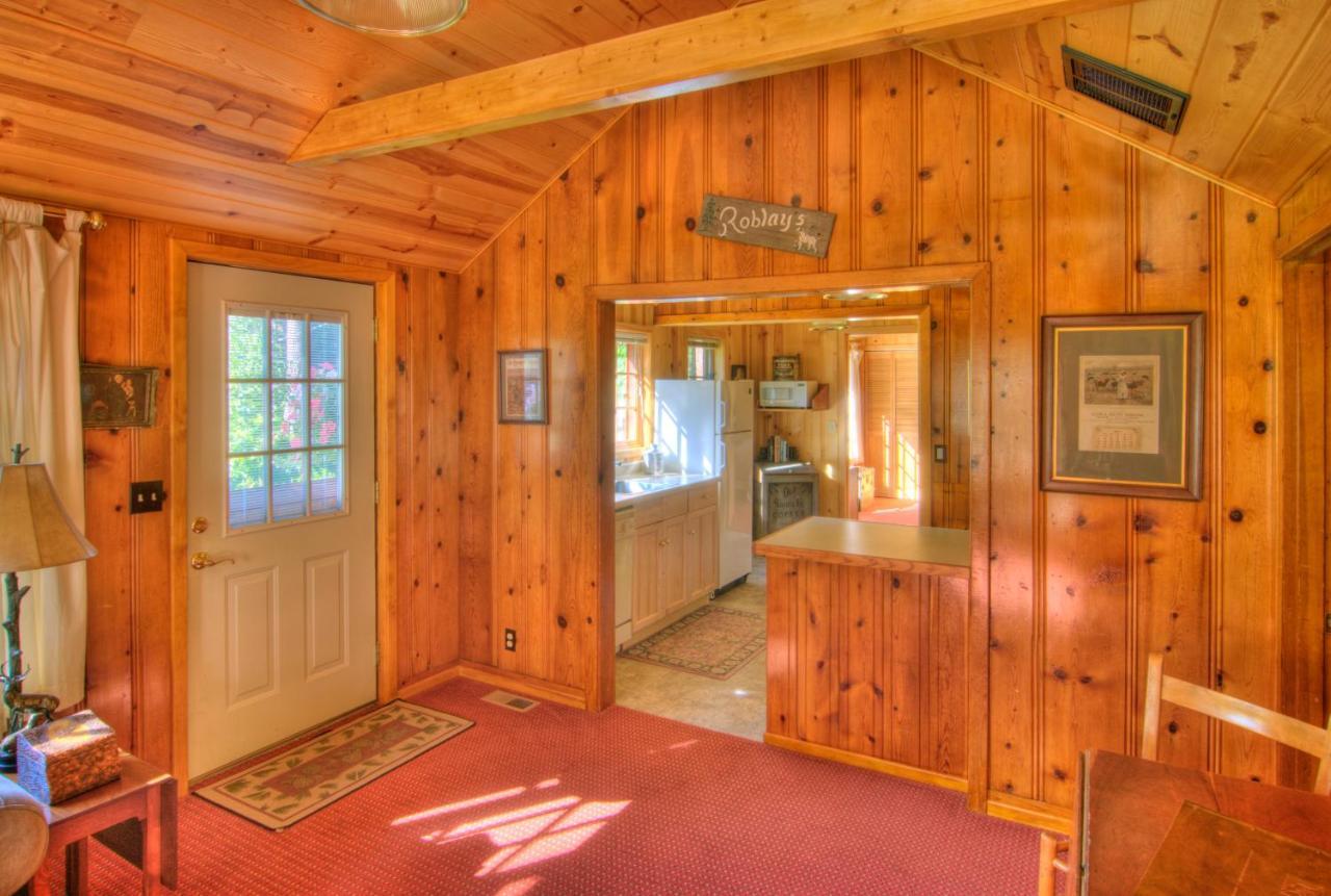 بيند Lake Creek Lodge المظهر الخارجي الصورة