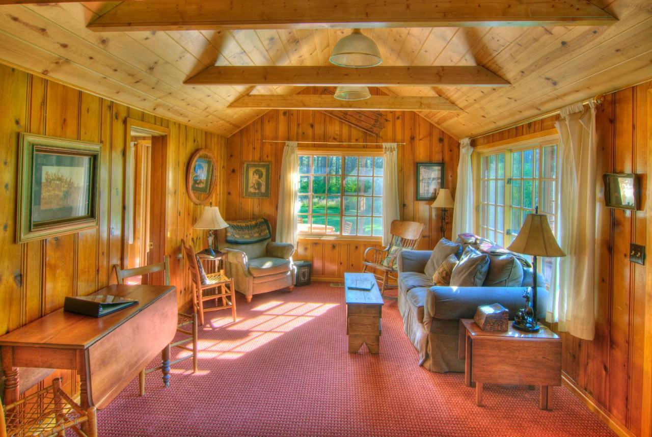 بيند Lake Creek Lodge المظهر الخارجي الصورة