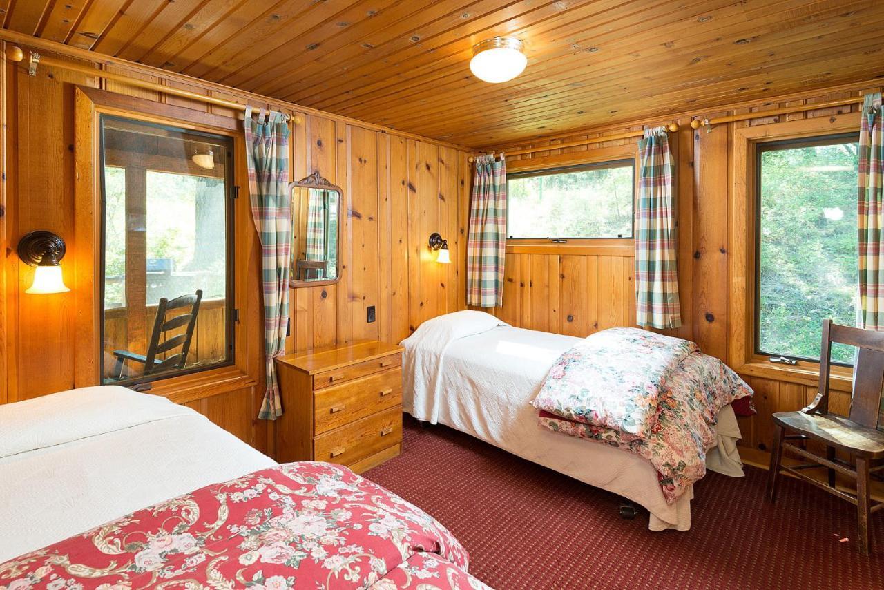 بيند Lake Creek Lodge المظهر الخارجي الصورة