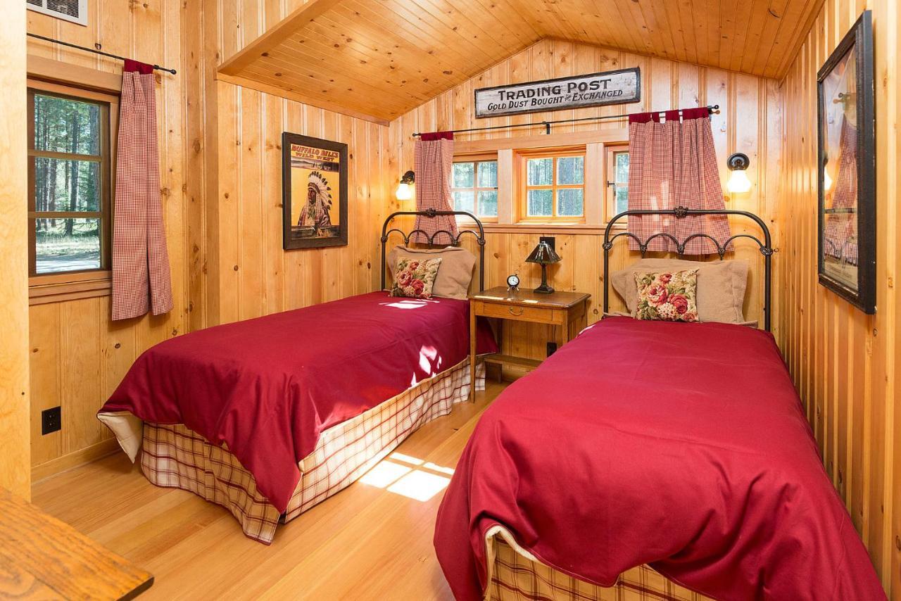 بيند Lake Creek Lodge المظهر الخارجي الصورة