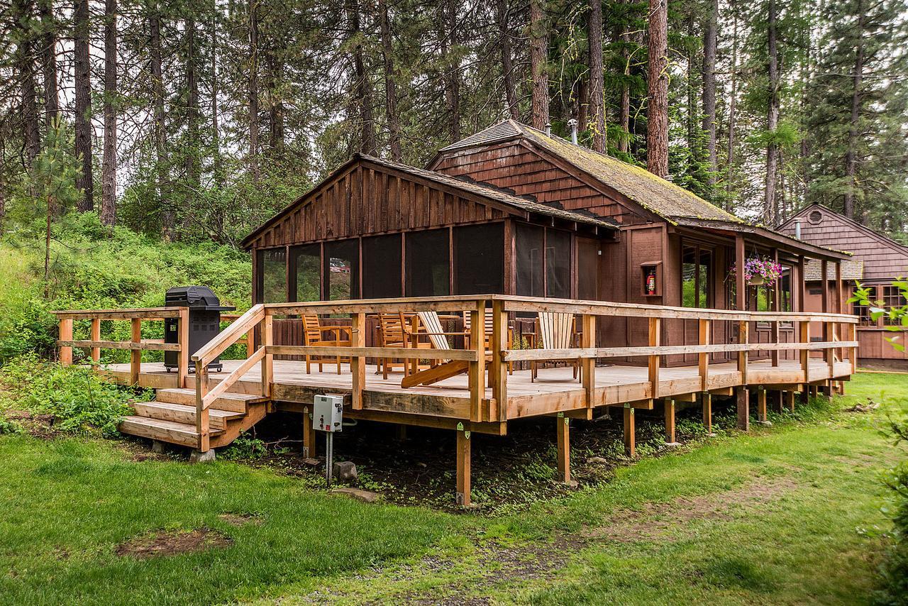 بيند Lake Creek Lodge المظهر الخارجي الصورة